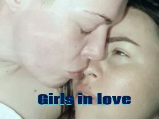 Girls_in_love
