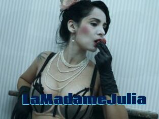 LaMadameJulia