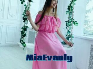 MiaEvanly