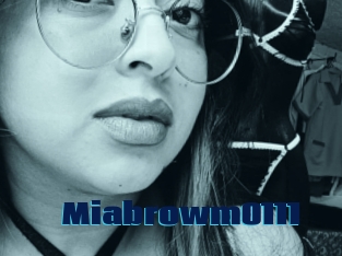 Miabrowm0111