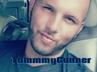 TommmyGunner