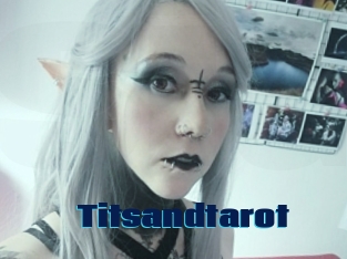 Titsandtarot